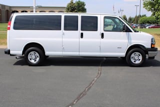2020 Chevrolet Express Passenger LS 3500 1GAZGNF14L1153620 2020 Chevrolet Express Passenger LS 3500