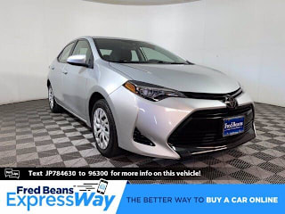 2018 Toyota Corolla 5YFBURHE4JP784630 2018 Toyota Corolla