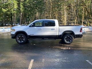 2020 Ram Pickup 1500 1C6SRFLT3LN230055 2020 Ram Pickup 1500