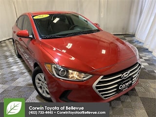 2017 Hyundai Elantra SE 5NPD74LF4HH117972 2017 Hyundai Elantra SE