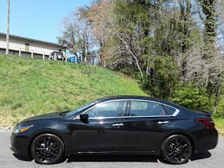 2017 Nissan Altima 1N4AL3AP4HC218371 2017 Nissan Altima
