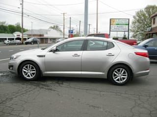 2013 Kia Optima LX 5XXGM4A7XDG171218 2013 Kia Optima LX