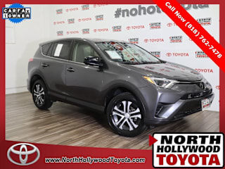 2018 Toyota RAV4 LE JTMZFREV0JJ168294 2018 Toyota RAV4 LE