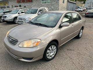 2003 Toyota Corolla LE 2T1BR32E03C141945 2003 Toyota Corolla LE