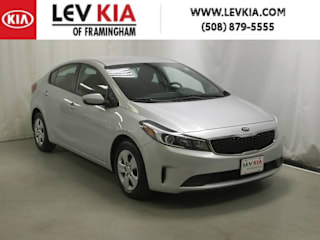 2018 Kia Forte 3KPFK4A75JE212649 2018 Kia Forte