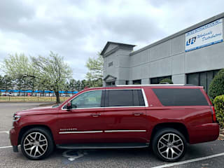 2016 Chevrolet Suburban LT 1500 1GNSCHKC7GR445600 2016 Chevrolet Suburban LT 1500