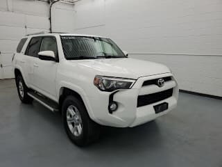 2018 Toyota 4Runner SR5 JTEBU5JR9J5506563 2018 Toyota 4Runner SR5