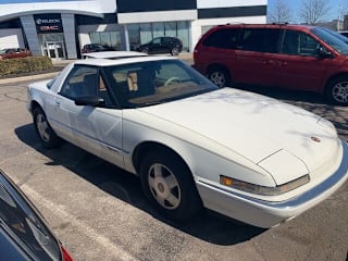 1990 Buick Reatta Base 1G4EC13C4LB907217 1990 Buick Reatta Base