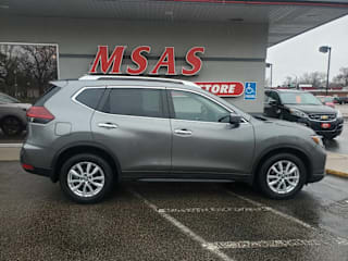 2018 Nissan Rogue SV KNMAT2MT7JP525772 2018 Nissan Rogue SV