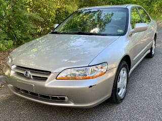 1999 Honda Accord EX 1HGCG5650XA085081 1999 Honda Accord EX