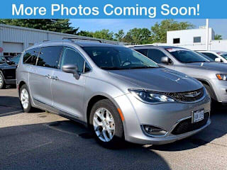 2018 Chrysler Pacifica Touring L 2C4RC1BG4JR143149 2018 Chrysler Pacifica Touring L