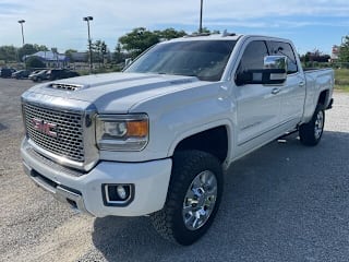 2017 GMC Sierra 2500HD Denali 1GT12UEY7HF105115 2017 GMC Sierra 2500HD Denali