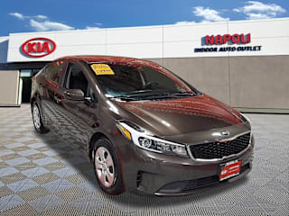 2018 Kia Forte 3KPFK4A74JE185637 2018 Kia Forte
