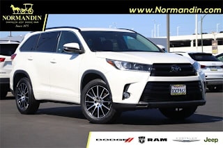 2018 Toyota Highlander SE 5TDKZRFH4JS540854 2018 Toyota Highlander SE