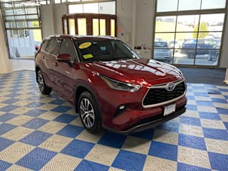 2021 Toyota Highlander Hybrid XLE 5TDGBRCH8MS518326 2021 Toyota Highlander Hybrid XLE
