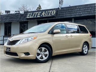 2012 Toyota Sienna LE 8-Passenger 5TDKK3DCXCS219252 2012 Toyota Sienna LE 8-Passenger