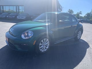 2018 Volkswagen Beetle 2.0T S 3VWFD7AT9JM703575 2018 Volkswagen Beetle 2.0T S
