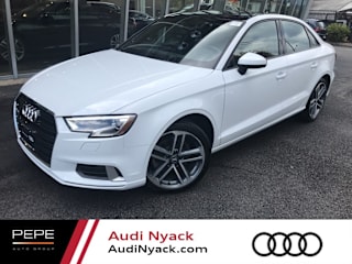 2018 Audi A3 2.0T quattro Premium WAUB8GFF4J1088999 2018 Audi A3 2.0T quattro Premium
