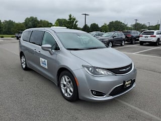 2018 Chrysler Pacifica 2C4RC1FG0JR365553 2018 Chrysler Pacifica
