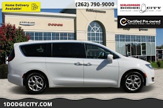 2018 Chrysler Pacifica Touring Plus 2C4RC1FG6JR277736 2018 Chrysler Pacifica Touring Plus