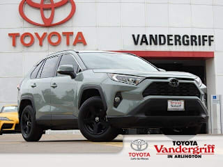 2019 Toyota RAV4 XLE JTMW1RFV3KD506254 2019 Toyota RAV4 XLE