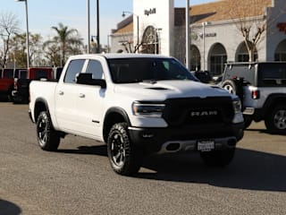 2020 Ram Pickup 1500 1C6SRFLT5LN247617 2020 Ram Pickup 1500