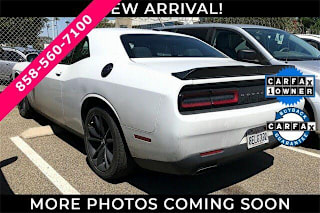 2018 Dodge Challenger SXT 2C3CDZAG1JH263018 2018 Dodge Challenger SXT