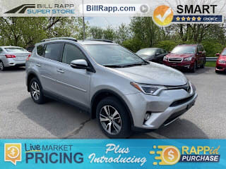 2018 Toyota RAV4 XLE JTMRFREV2JJ238393 2018 Toyota RAV4 XLE