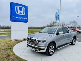2020 Ram Pickup 1500 1C6RREJT6LN373674 2020 Ram Pickup 1500