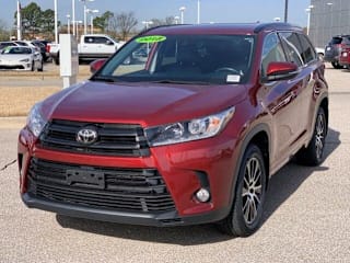 2018 Toyota Highlander XLE 5TDKZRFH1JS534056 2018 Toyota Highlander XLE