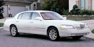 2003 Lincoln Town Car 1LNHM83W03Y601240 2003 Lincoln Town Car