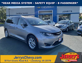 2017 Chrysler Pacifica Touring-L Plus 2C4RC1EG4HR831917 2017 Chrysler Pacifica Touring-L Plus