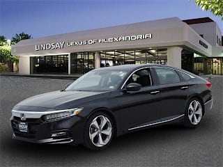 2018 Honda Accord Touring 1HGCV1F9XJA026256 2018 Honda Accord Touring