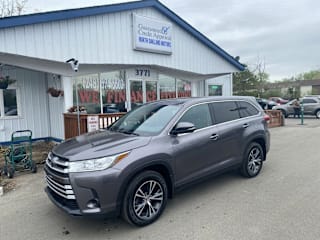 2019 Toyota Highlander LE 5TDBZRFH8KS966242 2019 Toyota Highlander LE