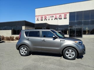 2018 Kia Soul Base KNDJN2A29J7573635 2018 Kia Soul Base