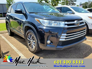 2019 Toyota Highlander XLE 5TDKZRFH5KS559141 2019 Toyota Highlander XLE