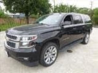 2017 Chevrolet Suburban LT 1500 1GNSCHKC3HR265029 2017 Chevrolet Suburban LT 1500