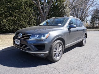 2016 Volkswagen Touareg WVGEF9BP7GD011787 2016 Volkswagen Touareg