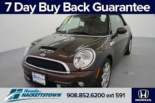 2011 MINI Cooper S WMWZP3C54BTX84032 2011 MINI Cooper S