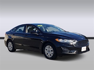 2019 Ford Fusion S 3FA6P0G76KR175676 2019 Ford Fusion S