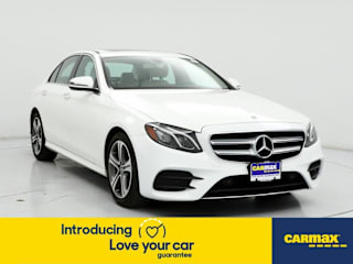 2018 Mercedes-Benz E-Class E 300 WDDZF4JB1JA331488 2018 Mercedes-Benz E-Class E 300