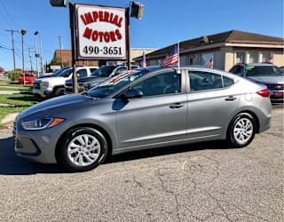 2018 Hyundai Elantra SE KMHD74LF3JU447271 2018 Hyundai Elantra SE