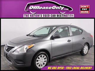 2016 Nissan Versa 1.6 S 3N1CN7AP7GL889849 2016 Nissan Versa 1.6 S