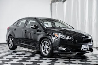 2018 Ford Focus SE 1FADP3FE5JL200279 2018 Ford Focus SE