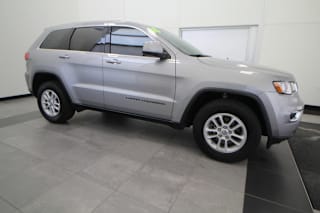 2018 Jeep Grand Cherokee Laredo 1C4RJFAG6JC352227 2018 Jeep Grand Cherokee Laredo