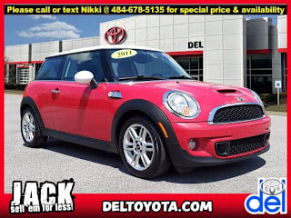 2011 MINI Cooper S WMWSV3C53BTY23121 2011 MINI Cooper S
