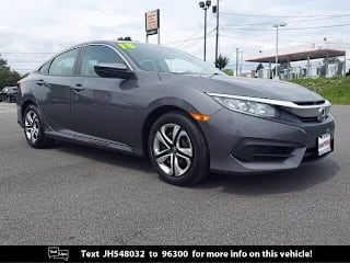 2018 Honda Civic LX 2HGFC2F52JH548032 2018 Honda Civic LX
