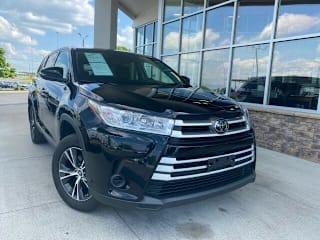 2019 Toyota Highlander LE 5TDBZRFH5KS962178 2019 Toyota Highlander LE