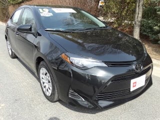 2019 Toyota Corolla LE 5YFBURHE1KP940060 2019 Toyota Corolla LE