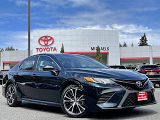 2018 Toyota Camry XLE 4T1B11HK6JU524681 2018 Toyota Camry XLE